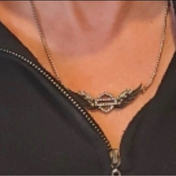 Harley-Davidson Silver and Black Winged Heart Necklace - Picture 3 of 6